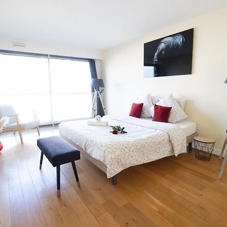 Appartement spacieux avec vue Cathédrale Reims Exterior foto