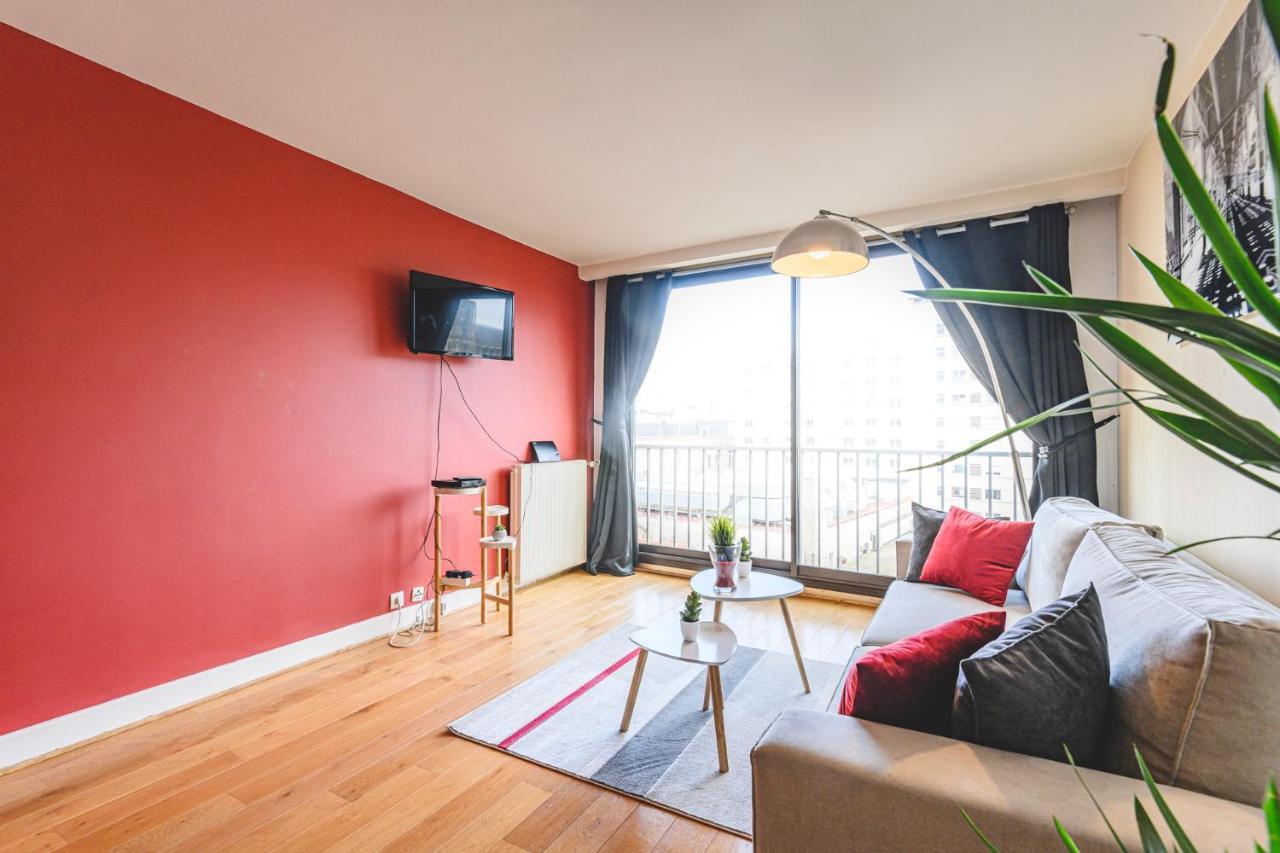 Appartement spacieux avec vue Cathédrale Reims Exterior foto